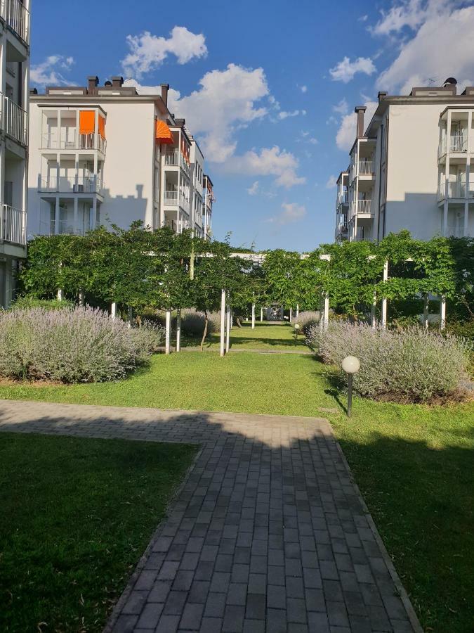 Milano Malpensa Grandi Ap Apartment Галарате Екстериор снимка