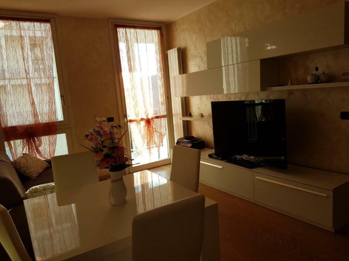 Milano Malpensa Grandi Ap Apartment Галарате Екстериор снимка