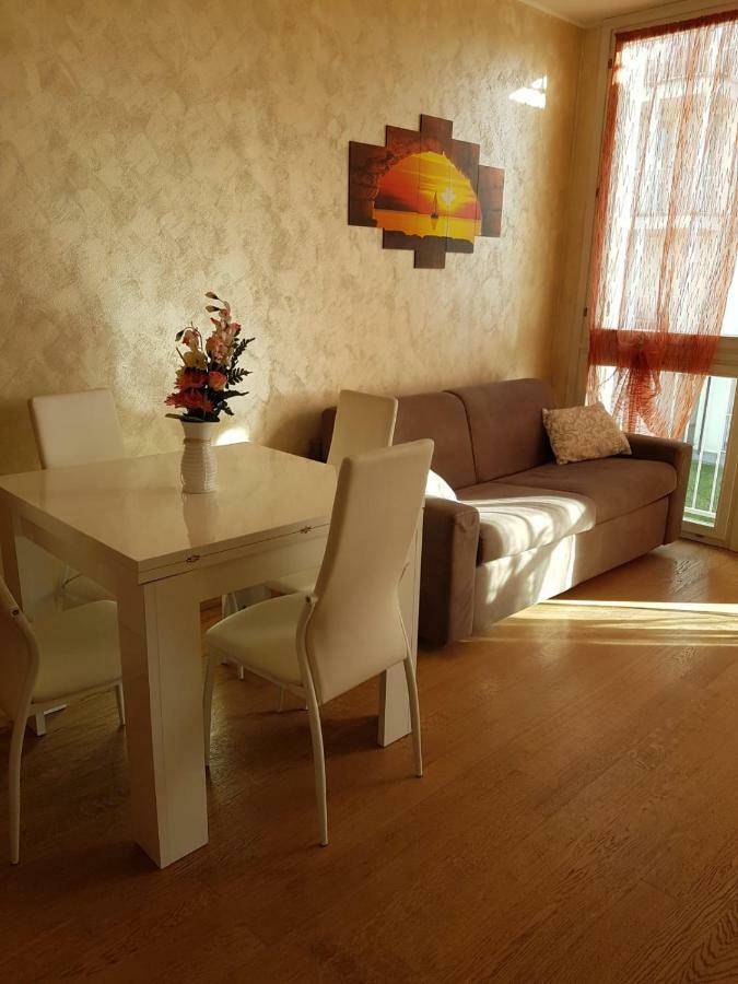 Milano Malpensa Grandi Ap Apartment Галарате Екстериор снимка