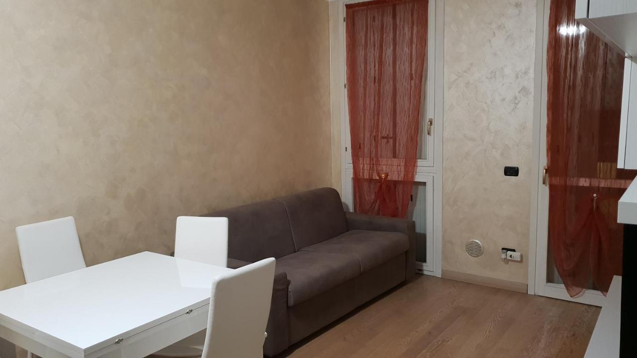 Milano Malpensa Grandi Ap Apartment Галарате Екстериор снимка